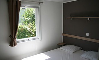 Chambre 1 avec lit double